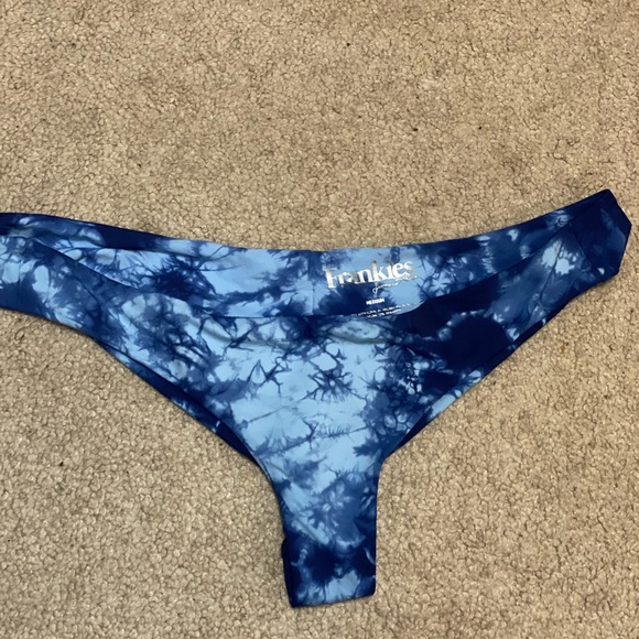 Frankie's bikini bottom.... great condition. Purchased and didn't fit. - Picture 5 of 5